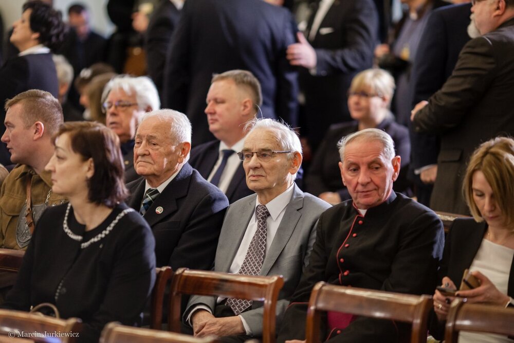 Wręczenie not identyfikacyjnych - Warszawa 01.02.2018. Fot. Marcin Jurkiewicz (IPN)