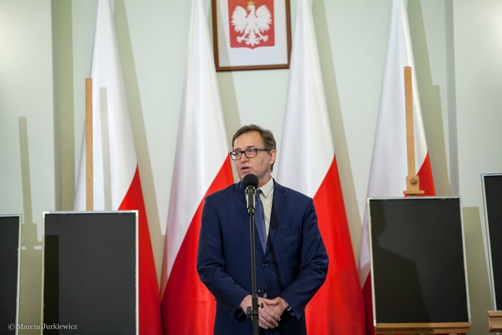 Wręczenie not identyfikacyjnych - Warszawa 01.02.2018. Fot. Marcin Jurkiewicz (IPN)