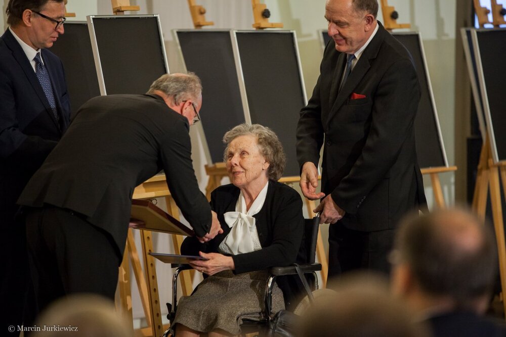 Wręczenie not identyfikacyjnych - Warszawa 01.02.2018. Fot. Marcin Jurkiewicz (IPN)