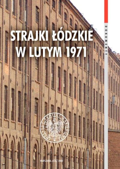 Pogrzeb ks. Jerzego Popiełuszki. Trumna ks. P. ustawiona na przykrytym flagą katafalku, wokół kwiaty, wieńce z elementami "Solidarności". Nad trumną tablica z napisem "Bóg, Honor, Ojczyzna", nad nią na balkonie przemawiający nn. ksiądz.