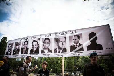 Pogrzeb ofiar terroru komunistycznego na Powązkach Wojskowych w Warszawie