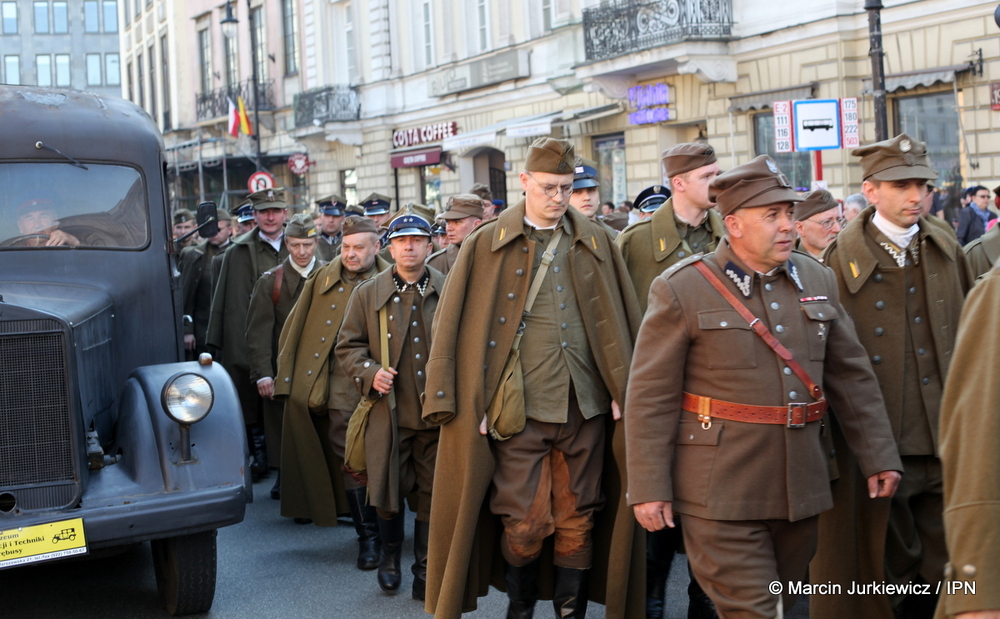 X Katyński Marsz Cieni, Warszawa 2 kwietnia 2017 (fot. Marcin Jurkiewicz)