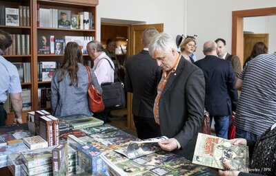 Otwarcie księgarni IPN w siedzibie Wspólnoty Polskiej w Warszawie (Fot. Marcin Jurkiewicz/IPN)