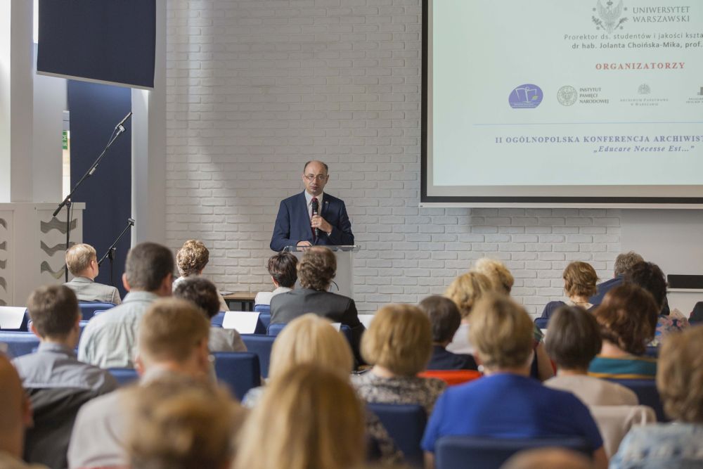 II Konferencja Archiwistów i Historyków „Educare necesse est...”. Fot. Katarzyna Adamów (Archiwum IPN)