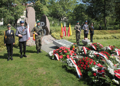 Uroczystości przy pomniku „Mokotów Walczący 1944”. Fot. Piotr Życieński (IPN)