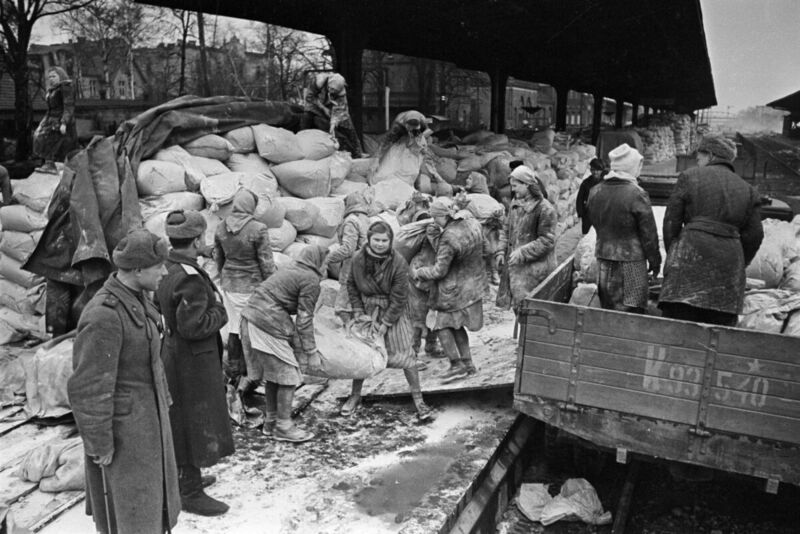 Women forced to work for the Soviet army, Source: Museum of the Second World War in Gdańsk
