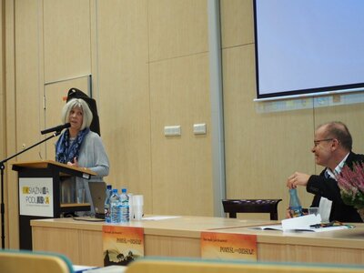 Dr hab. Jolanta Wejs-Milewska apelowała o podjecie interdyscyplinarnych badań nad rolą kobiet w świecie literatury emigracyjnej