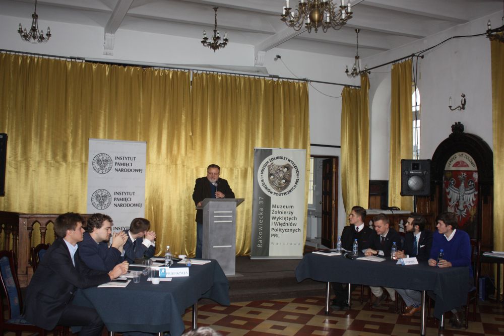 Seminarium terenowe „Kwatera Ł. Panteon narodowy pod cmentarnym murem” – Warszawa, 2 grudnia 2017. Fot. Marek Nadolski (IPN)