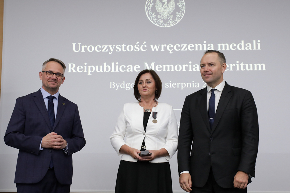 Uroczystość wręczenia Medali Reipublicae Memoriae Meritum – Bydgoszcz, 6 sierpnia 2024. Fot. Mikołaj Bujak (IPN)