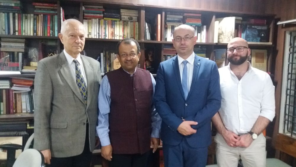 Od lewej: Tomasz Gerlach – dyrektor Instytutu Polskiego w New Delhi, szef Victoria Memorial Hall dr Jayanta Segupta, dr Mateusz Szpytma – zastępca Przezesa IPN, Jakub Pawłowski – Muzeum Polaków Ratujących Żydów im. Rodziny Ulmów w Markowej