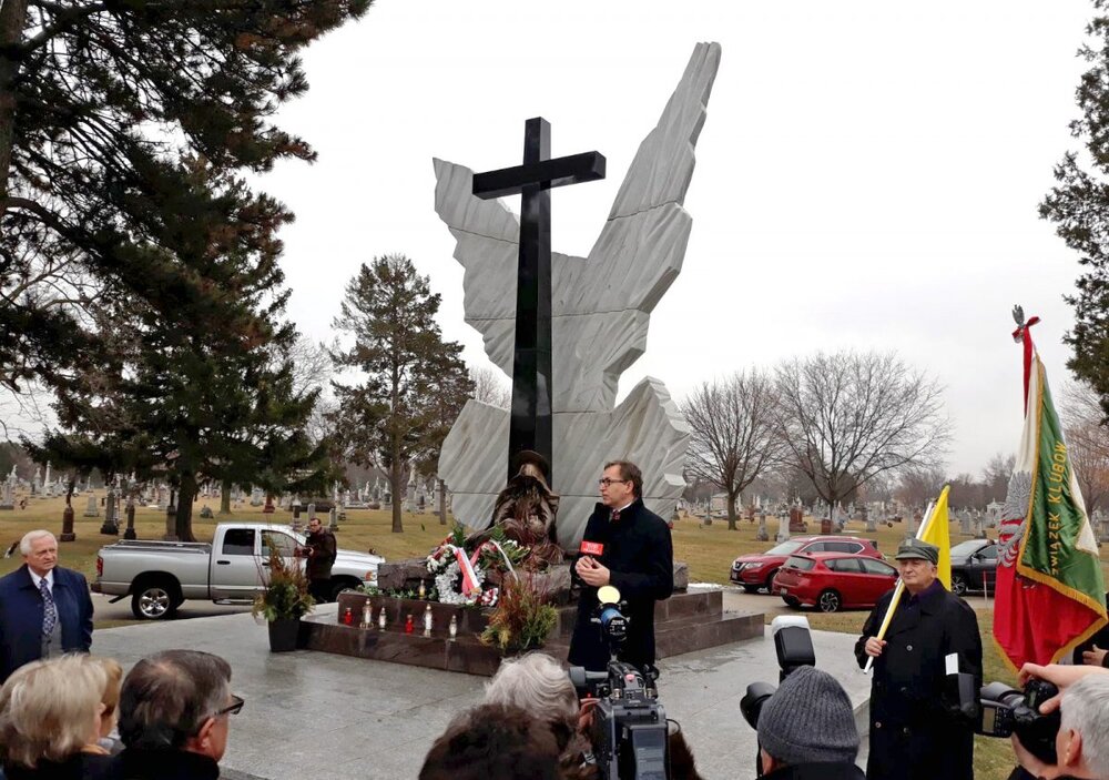 Pomnik Katyński na cmentarzu św. Wojciecha w Niles – 21 stycznia 2018