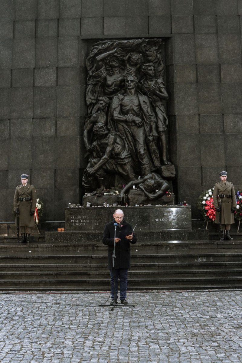 Uroczystości pod pomnikiem Bohaterów Getta w Warszawie – 29 stycznia 2018. Fot. Sławomir Kasper (IPN)