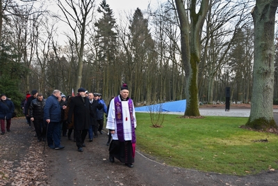 Spotkanie dla upamiętnienia trzynastu ofiar Grudnia ’70 oraz legendarnych działaczy opozycji – Edmunda Bałuki i Mariana Jurczyka spoczywających na Cmentarzu Centralnym w Szczecinie.