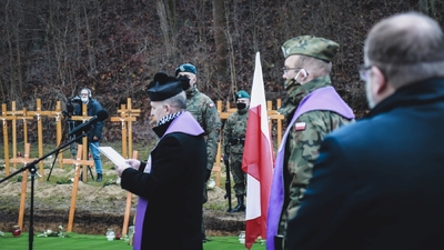 Trzecia ceremonia pogrzebowa ofiar niemieckich zbrodni – Pomiechówek, 17 grudnia 2020 fot. MN/BUWiM