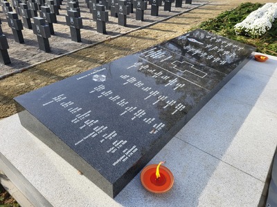 Cmentarz wojenny w Mełnie - po remoncie